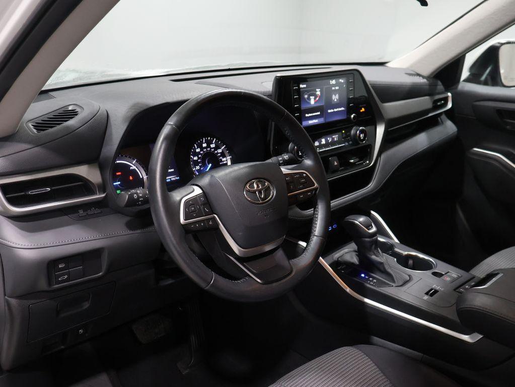 used 2022 Toyota Highlander Hybrid car, priced at $27,902