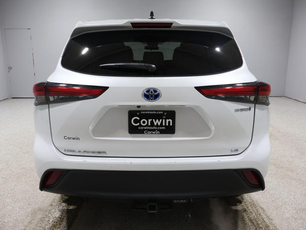 used 2022 Toyota Highlander Hybrid car, priced at $27,902