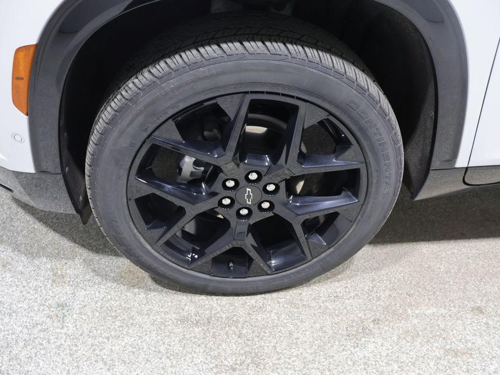 used 2024 Chevrolet Traverse car, priced at $47,952