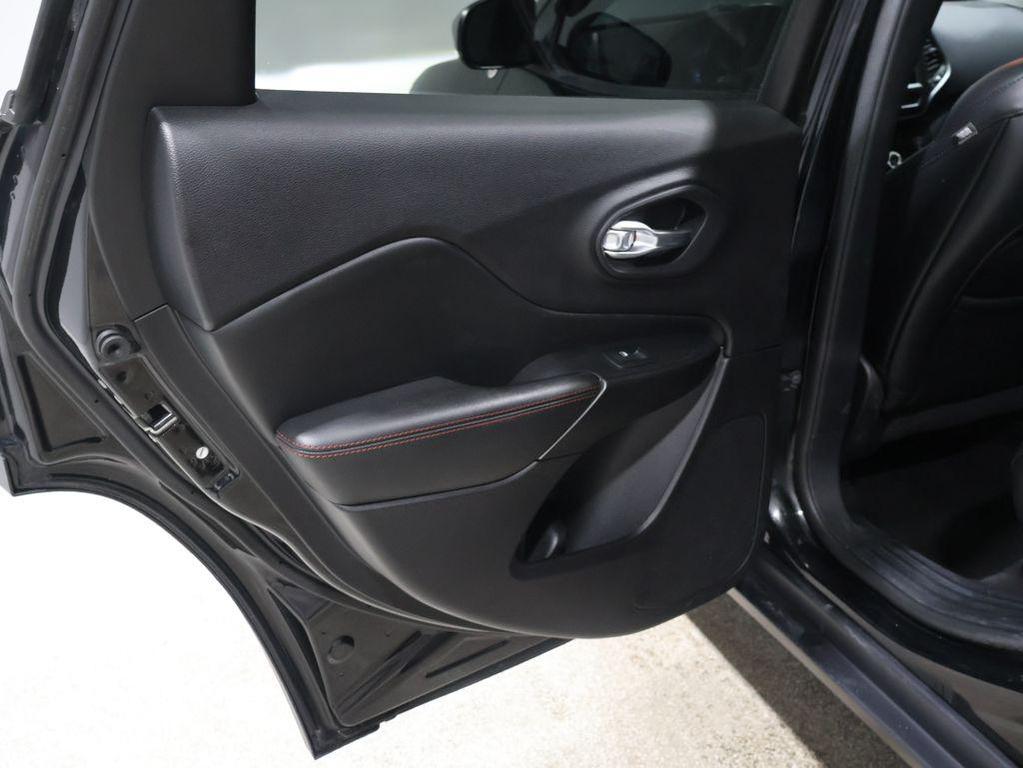 used 2020 Jeep Cherokee car, priced at $14,921