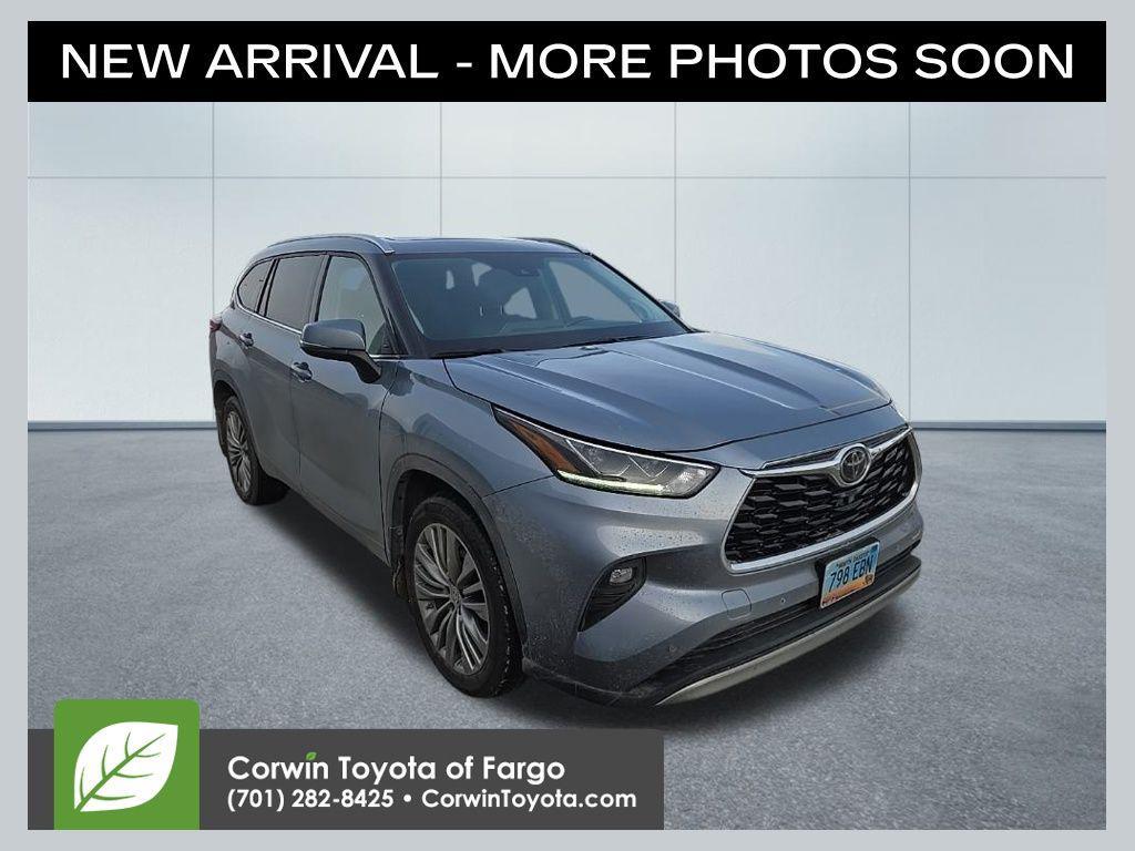 used 2020 Toyota Highlander car, priced at $34,941