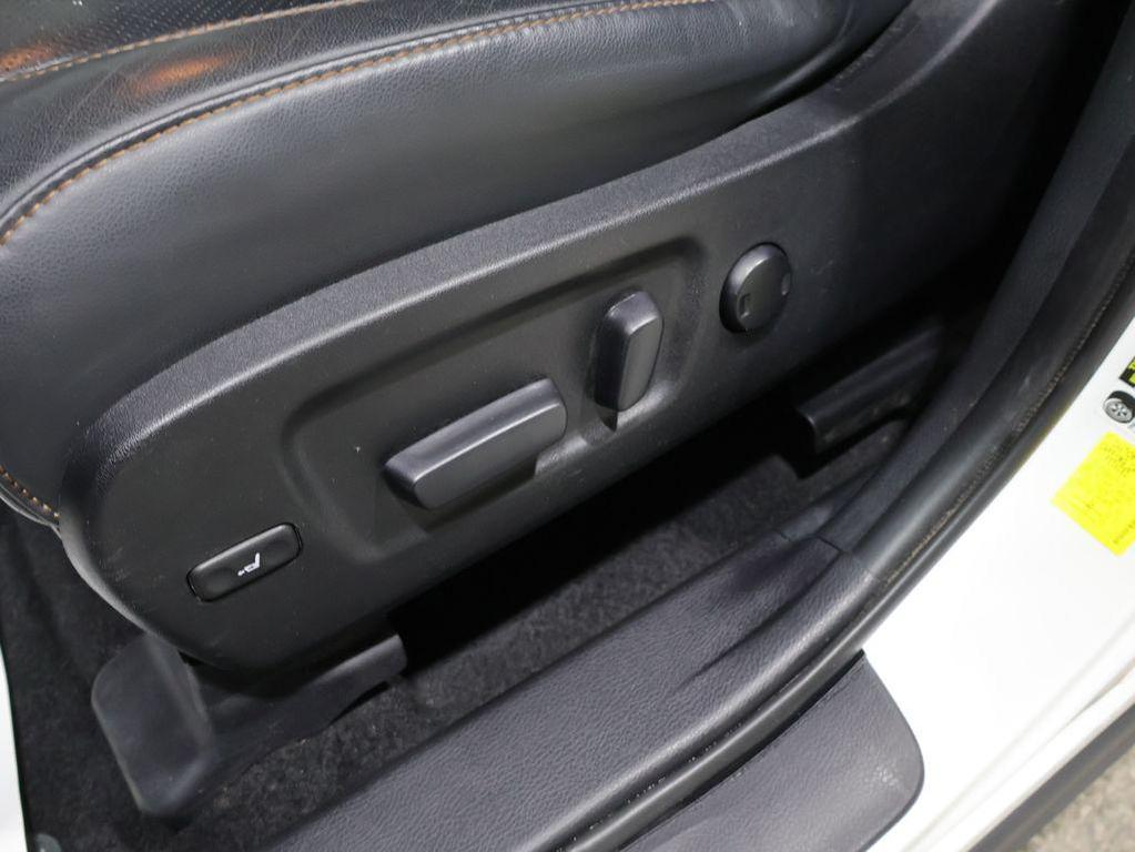 used 2019 Toyota Highlander car, priced at $27,727