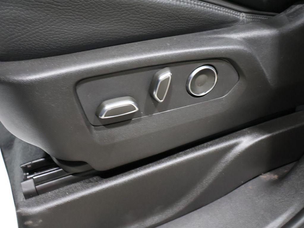 used 2024 GMC Yukon car, priced at $69,873