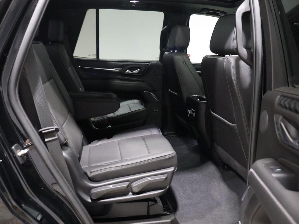 used 2024 GMC Yukon car, priced at $69,873