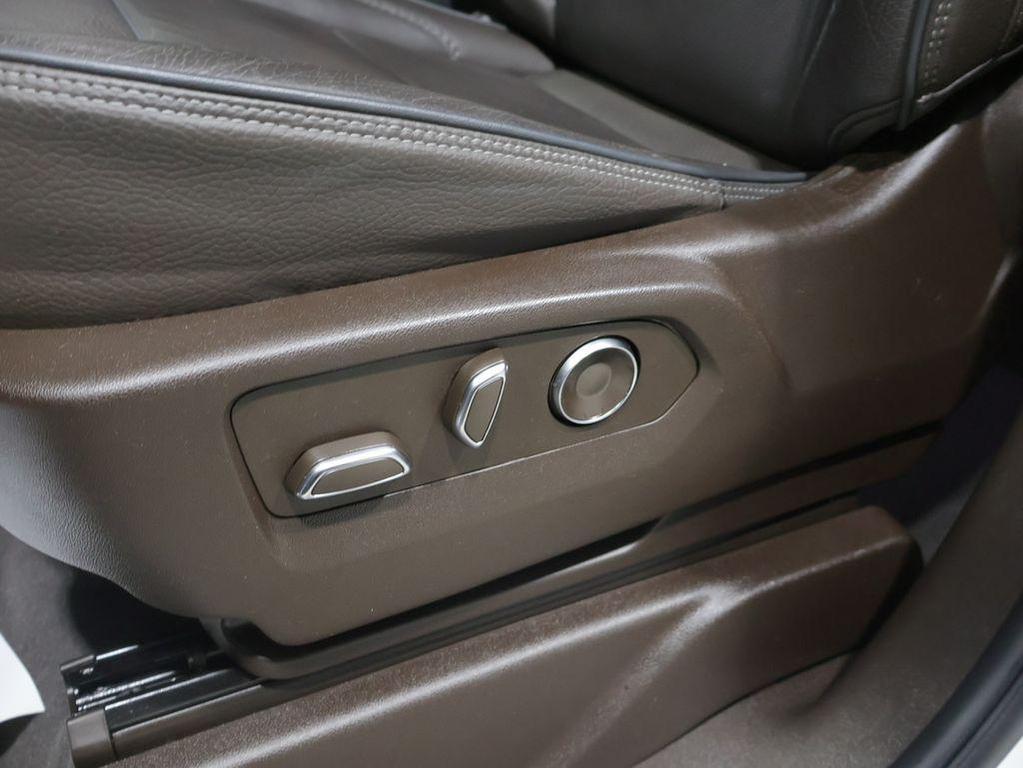 used 2024 GMC Yukon car, priced at $65,985