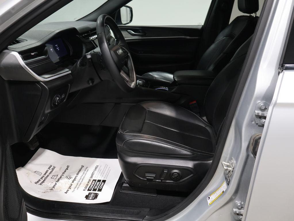 used 2024 Jeep Grand Cherokee L car, priced at $29,658