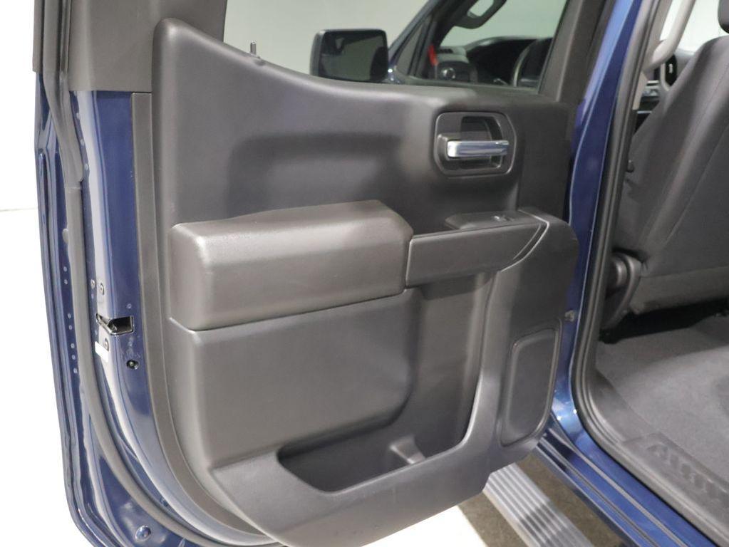 used 2023 GMC Sierra 1500 car, priced at $33,843