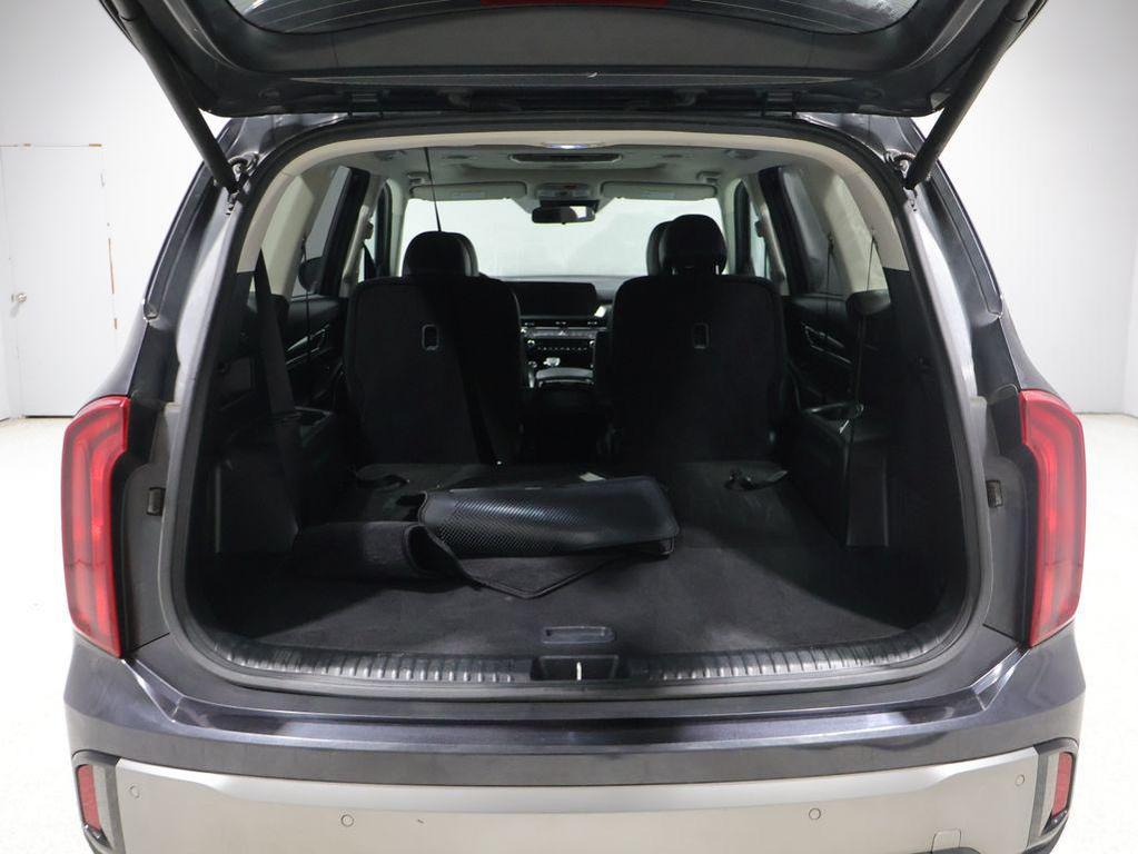 used 2025 Kia Telluride car, priced at $35,500
