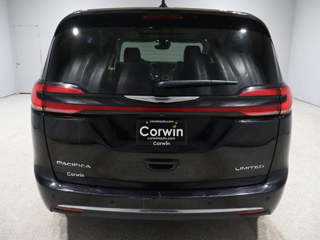 used 2024 Chrysler Pacifica car, priced at $33,244