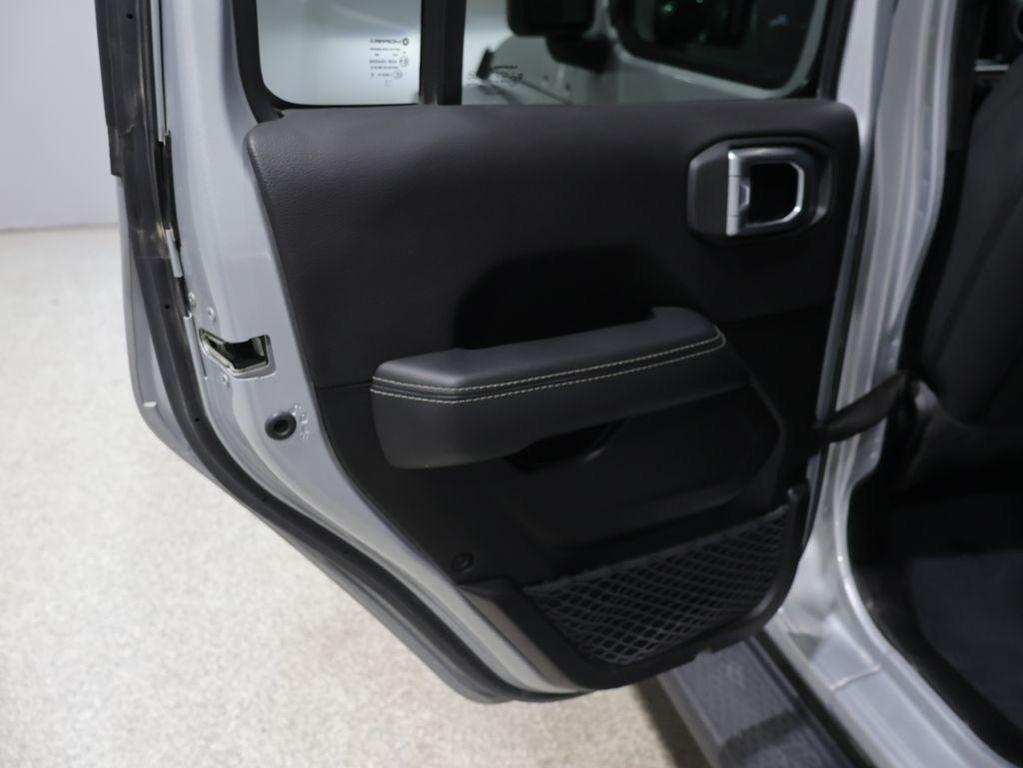 used 2022 Jeep Gladiator car, priced at $30,492