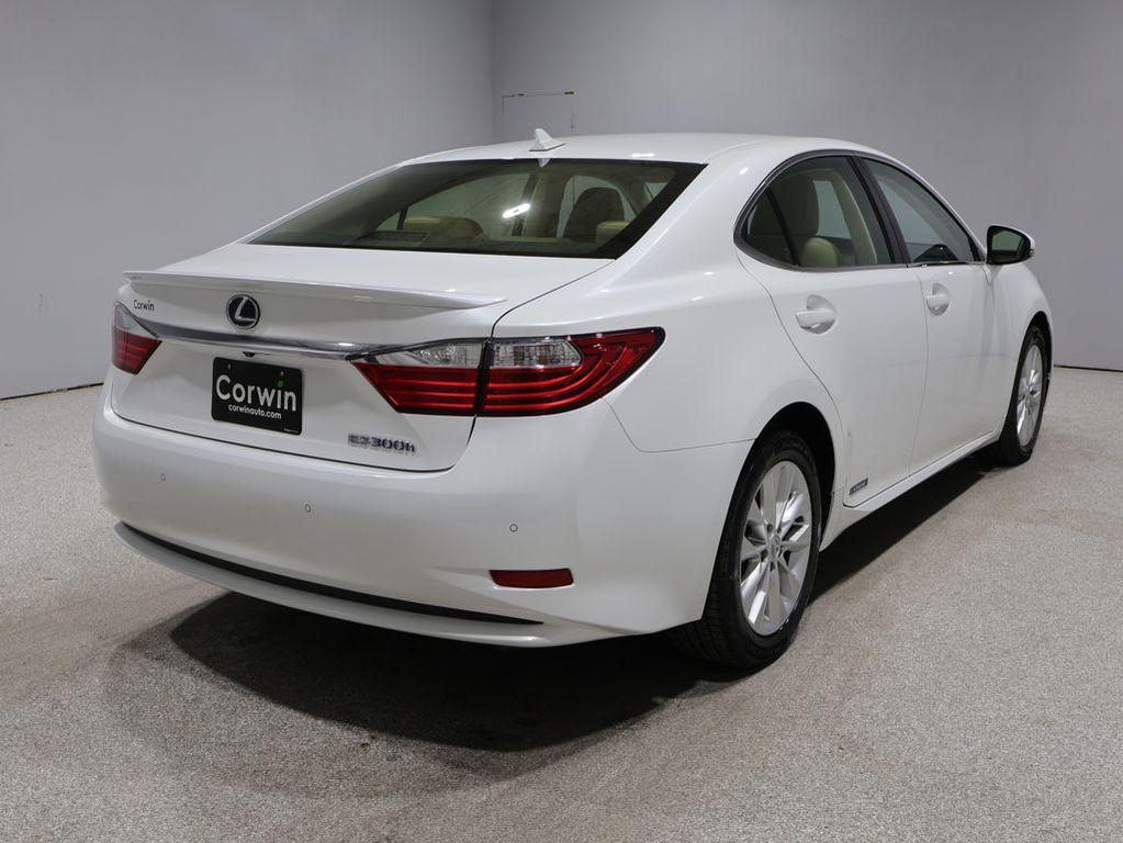 used 2014 Lexus ES 300h car, priced at $17,578