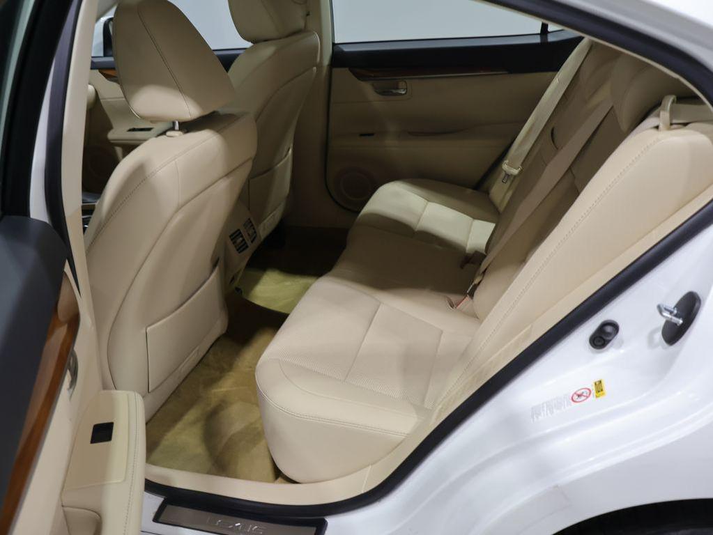 used 2014 Lexus ES 300h car, priced at $17,578