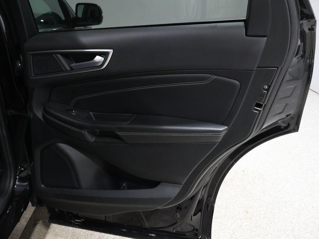 used 2024 Ford Edge car, priced at $27,700