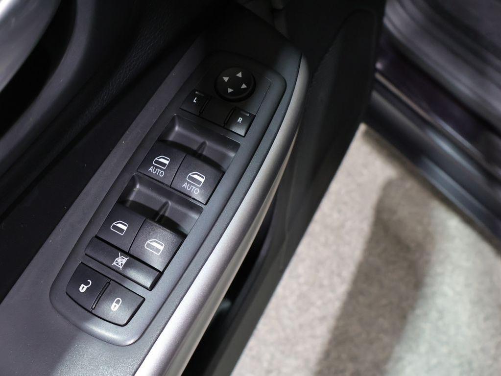 used 2021 Jeep Cherokee car, priced at $18,987