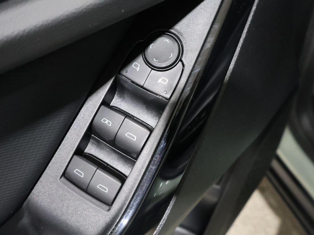 used 2025 Chevrolet Equinox car, priced at $25,469