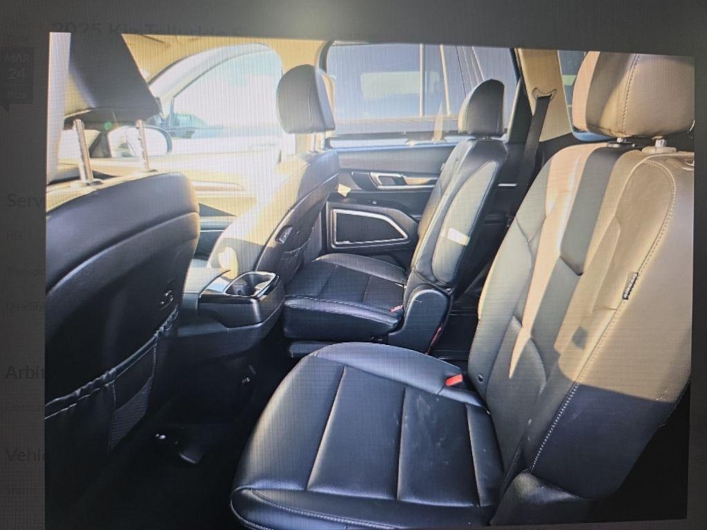 used 2025 Kia Telluride car, priced at $34,581