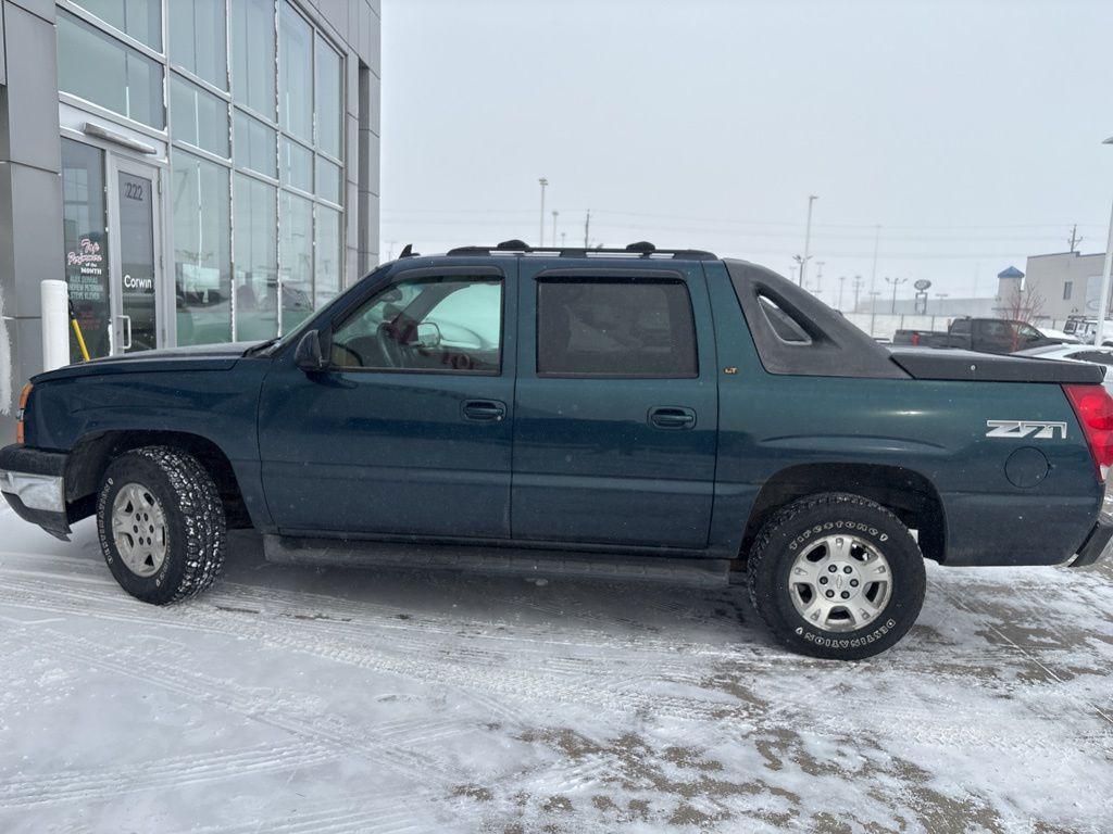 used 2006 Chevrolet Avalanche car, priced at $6,999