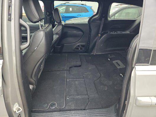 used 2025 Chrysler Pacifica car, priced at $30,634