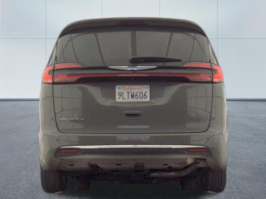 used 2025 Chrysler Pacifica car, priced at $30,634