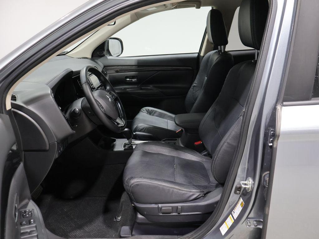 used 2016 Mitsubishi Outlander car, priced at $10,399