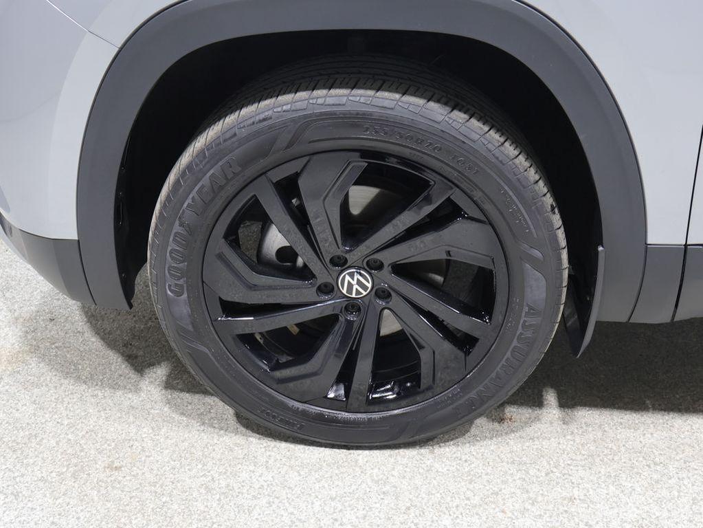 used 2022 Volkswagen Atlas car, priced at $25,998