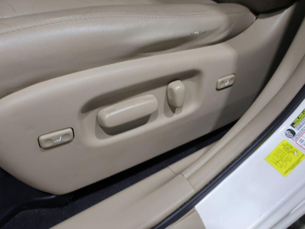 used 2013 Toyota Highlander car, priced at $10,900