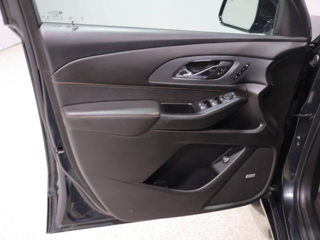 used 2020 Chevrolet Traverse car, priced at $27,800