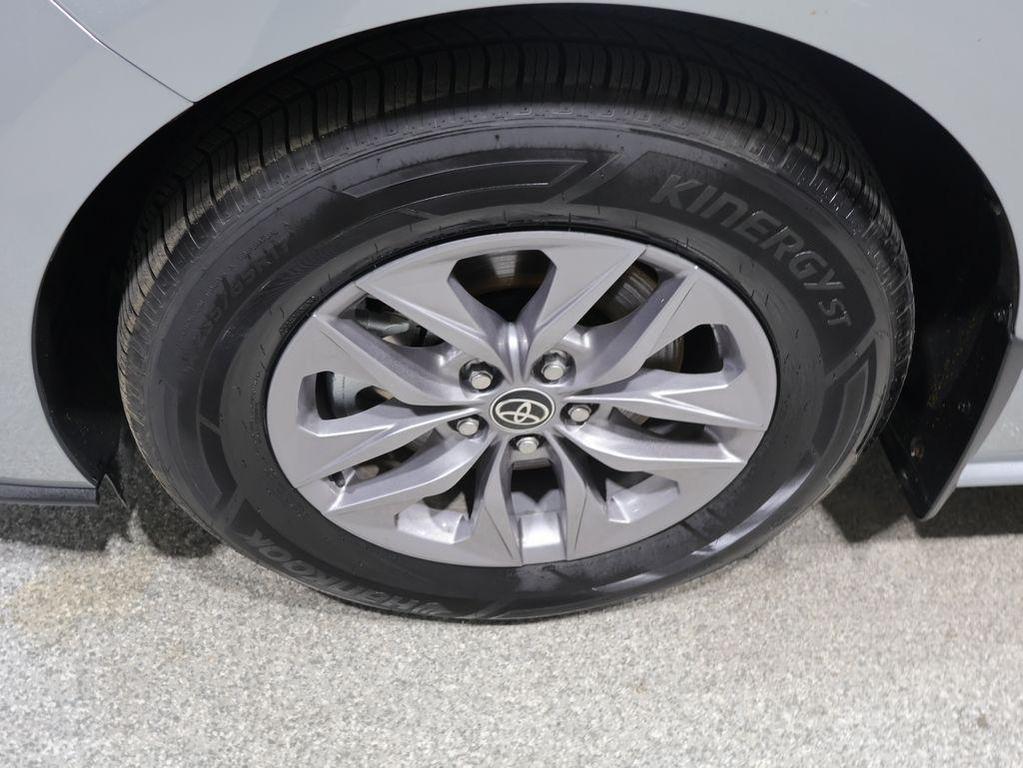 used 2022 Toyota Sienna car, priced at $43,561