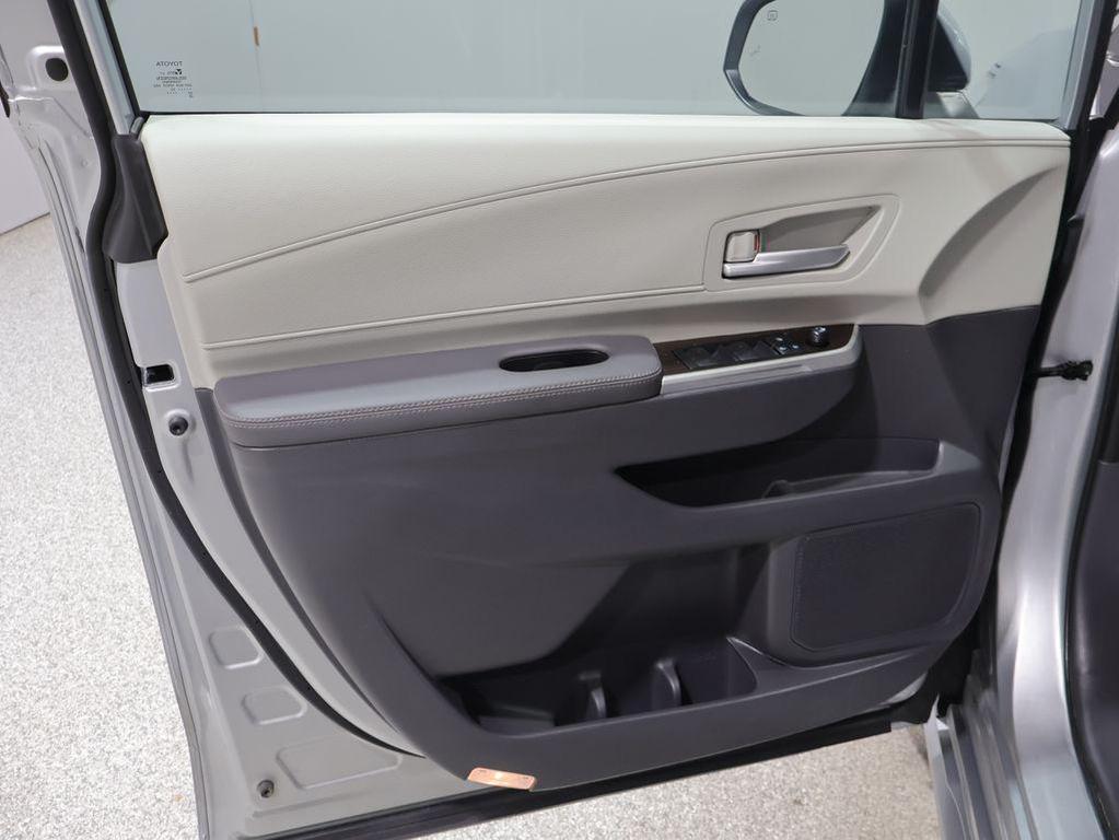 used 2022 Toyota Sienna car, priced at $43,561