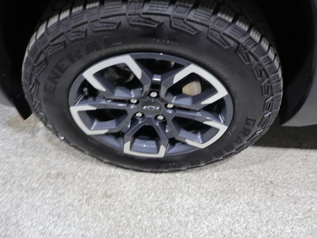 used 2025 Chevrolet Equinox car, priced at $29,998