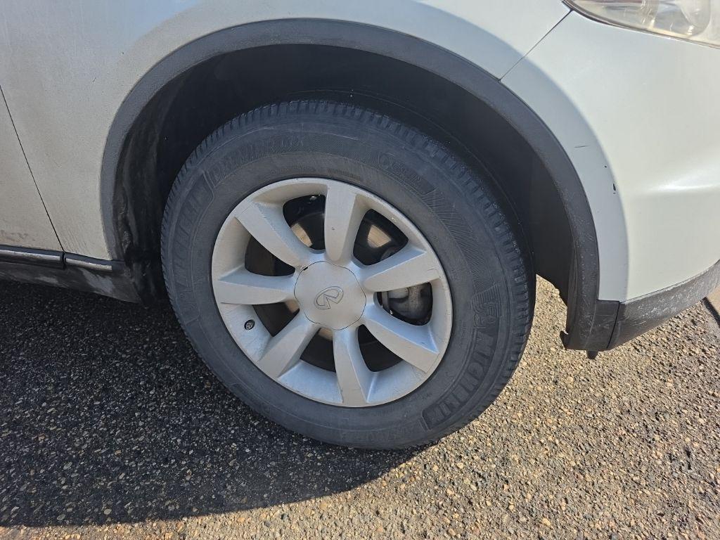 used 2005 INFINITI FX35 car