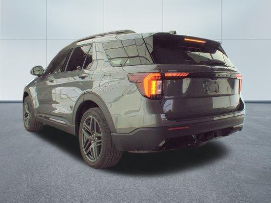 used 2025 Ford Explorer car, priced at $38,854