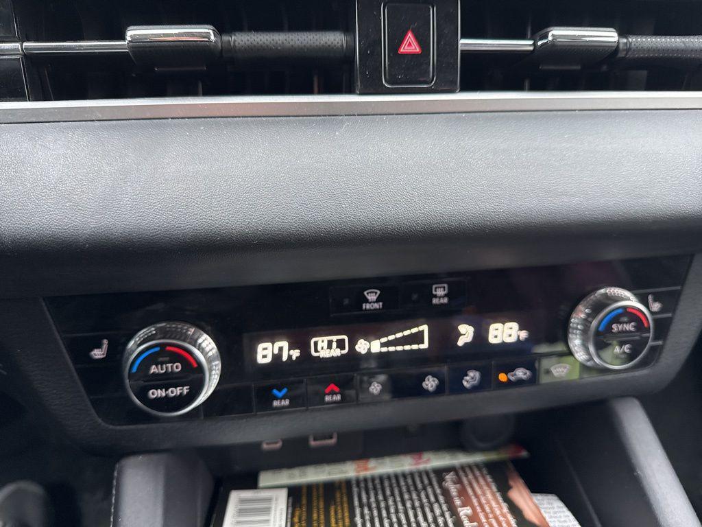 used 2022 Mitsubishi Outlander car, priced at $24,403