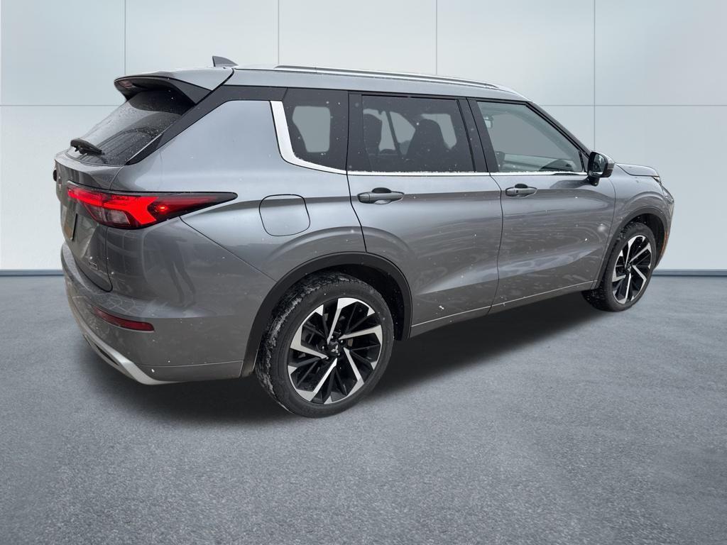 used 2022 Mitsubishi Outlander car, priced at $24,403