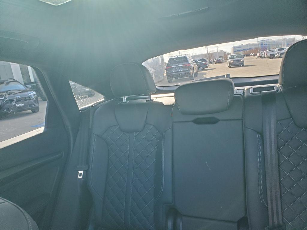 used 2025 Audi SQ5 car