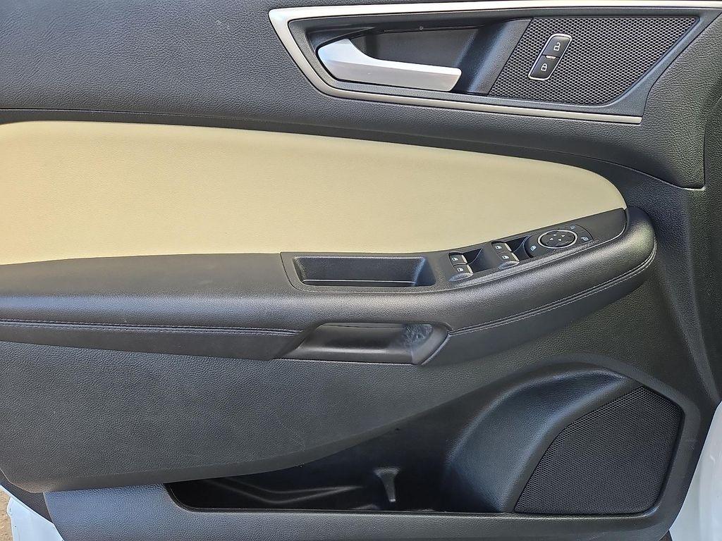 used 2024 Ford Edge car, priced at $19,999