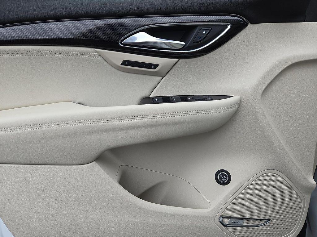 used 2022 Buick Envision car, priced at $25,999