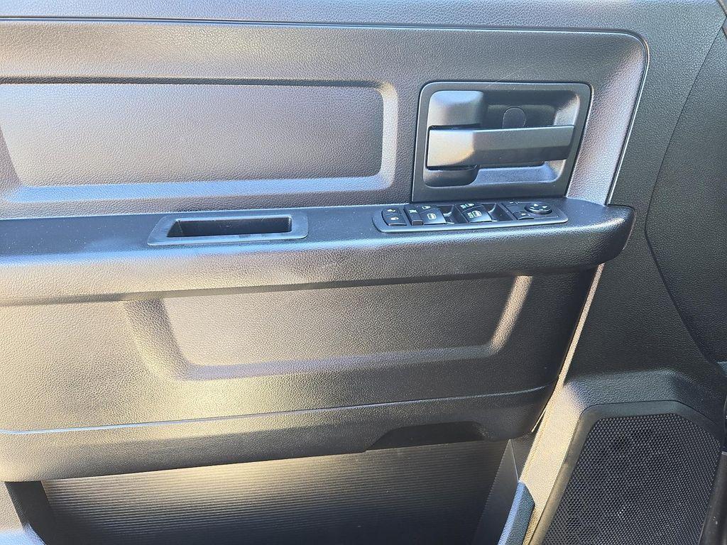 used 2019 Ram 1500 Classic car, priced at $23,999