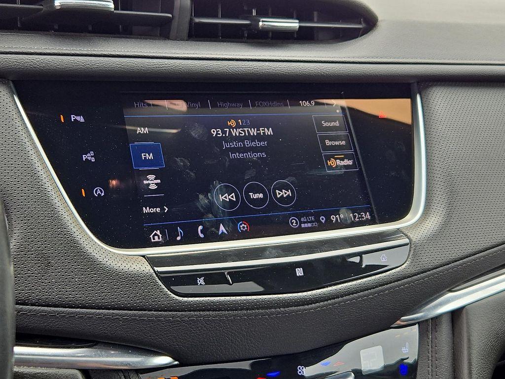 used 2021 Cadillac XT5 car, priced at $26,698