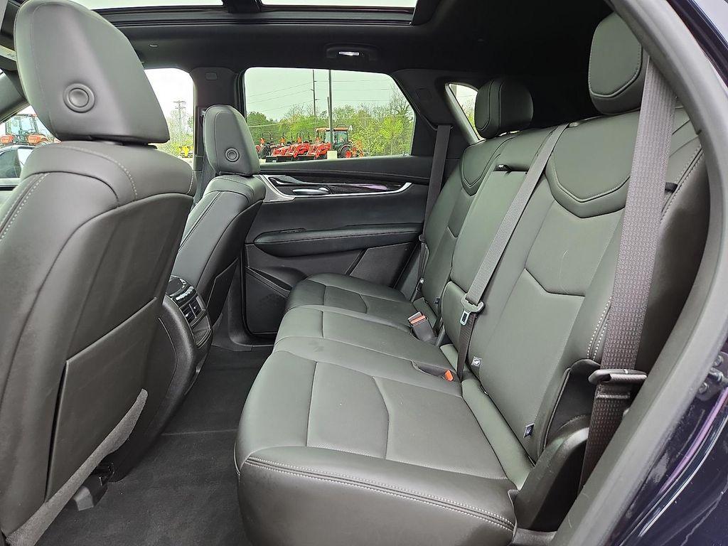 used 2021 Cadillac XT5 car, priced at $26,698