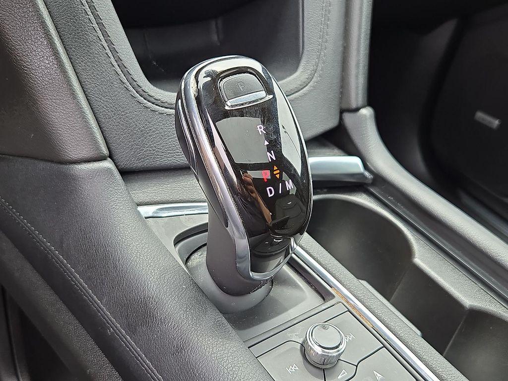 used 2021 Cadillac XT5 car, priced at $26,698