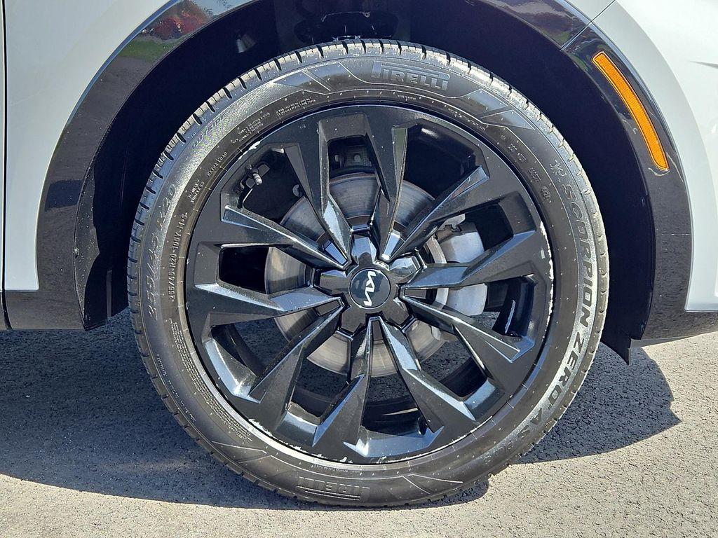 used 2022 Kia Sorento car, priced at $25,999