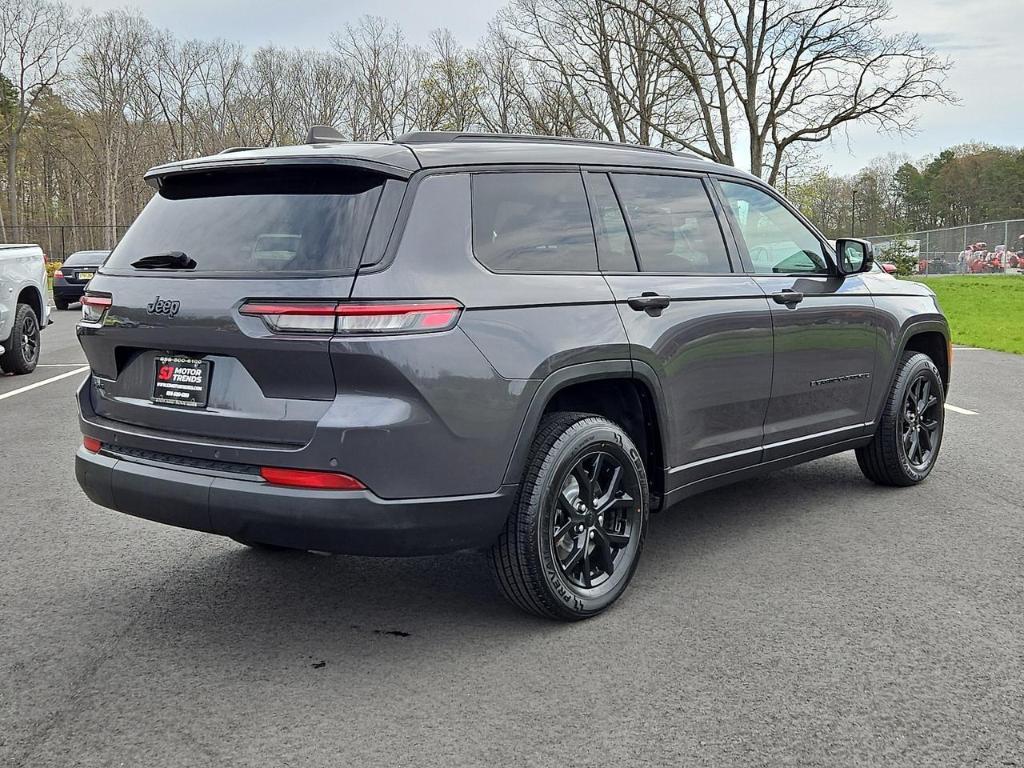 used 2024 Jeep Grand Cherokee L car, priced at $30,999