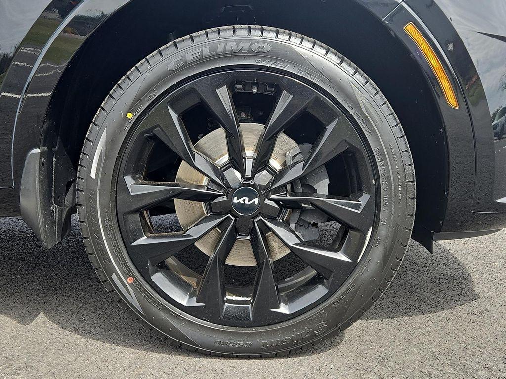 used 2022 Kia Sorento car, priced at $27,999