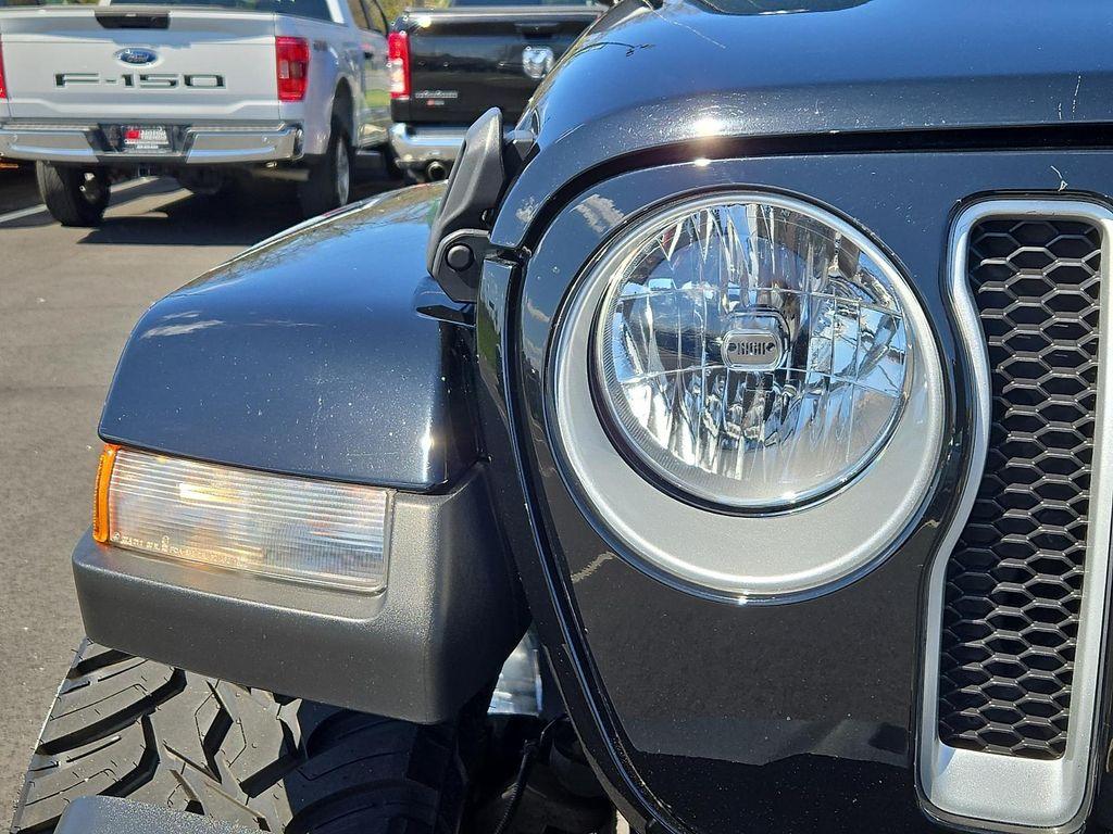 used 2021 Jeep Wrangler Unlimited car, priced at $38,999