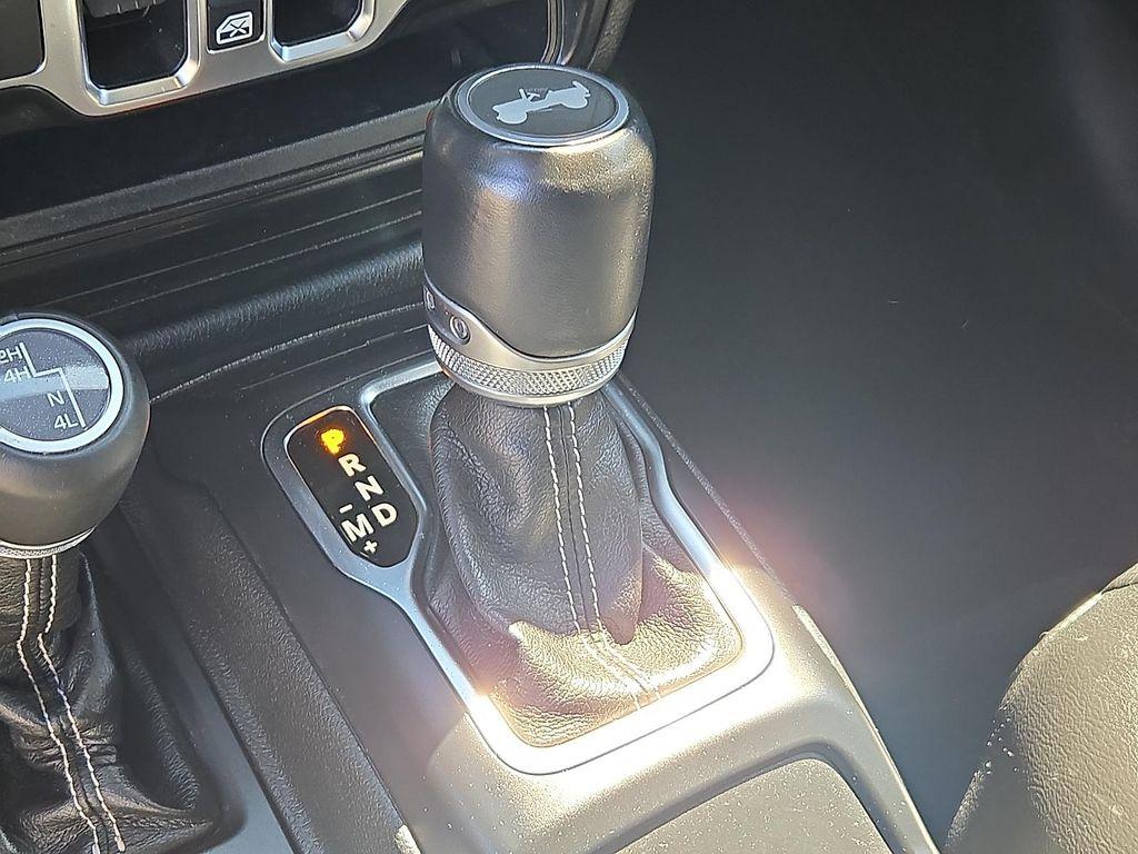 used 2021 Jeep Wrangler Unlimited car, priced at $38,999