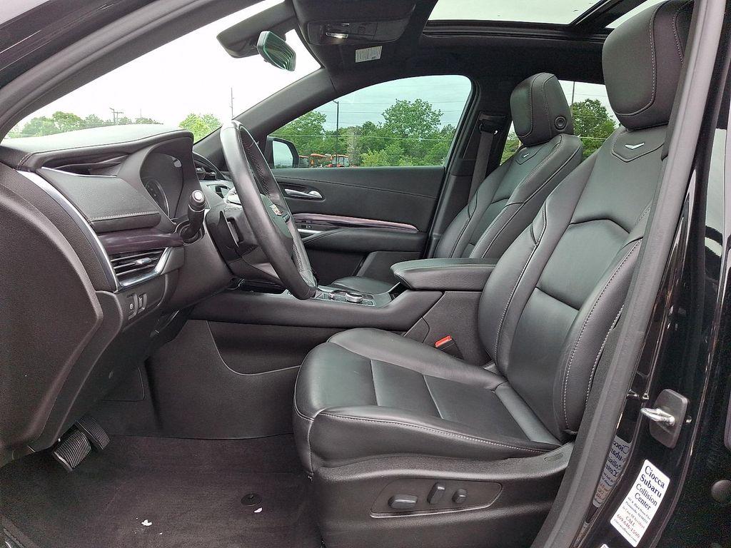used 2023 Cadillac XT4 car, priced at $27,698