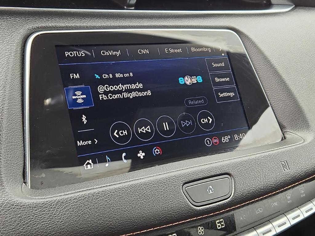 used 2021 Cadillac XT4 car, priced at $25,999