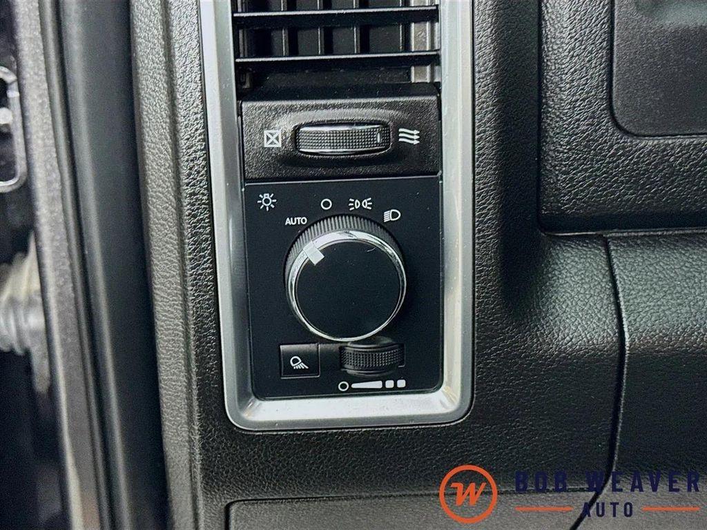 used 2022 Ram 1500 Classic car, priced at $27,333