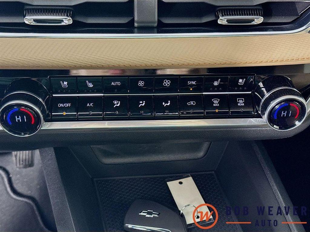 new 2026 Chevrolet Equinox car, priced at $39,018